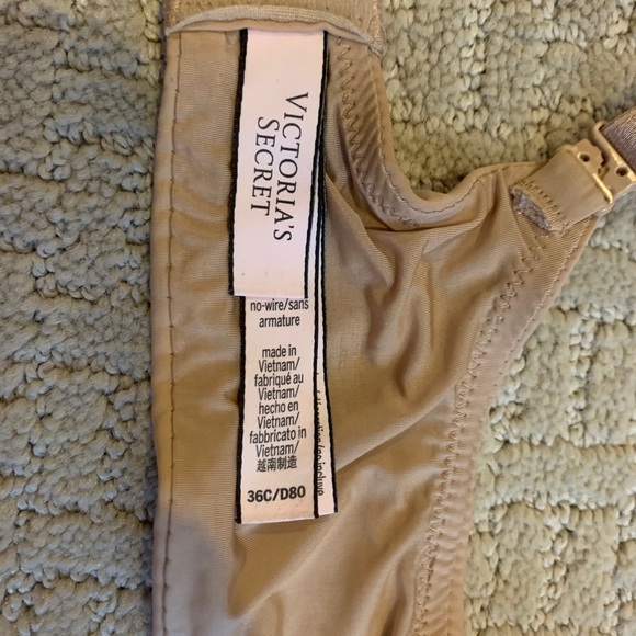 Victoria’s Secret Wireless bra - Picture 3 of 3